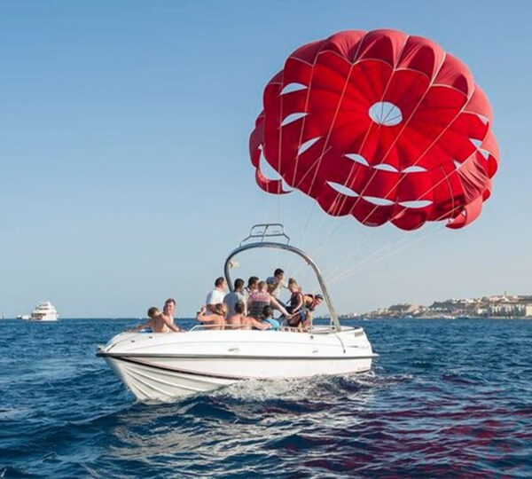 Parasailing in Hurghada